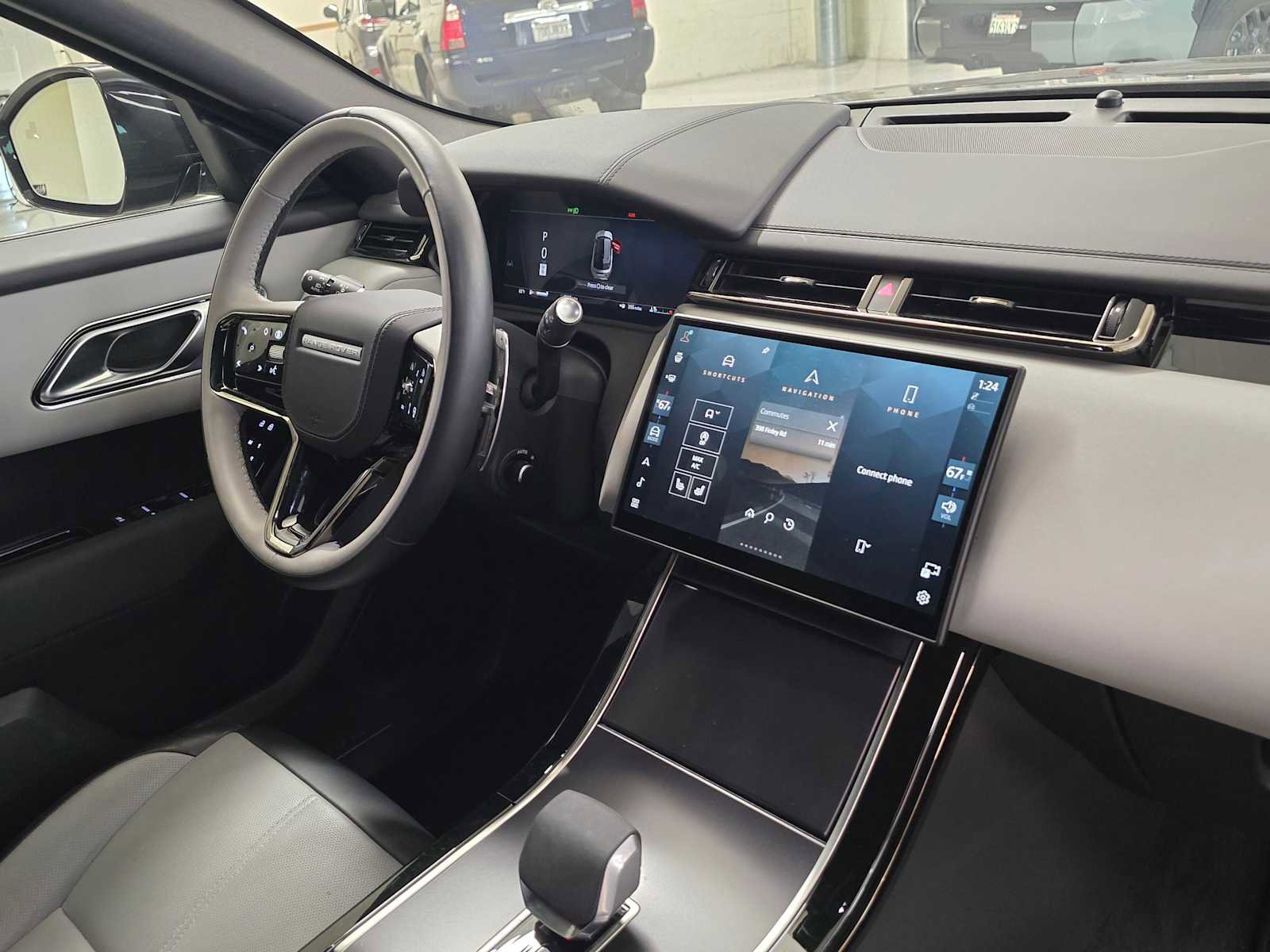 Used 2026 Land Rover Range Rover Velar Dynamic SE AWD/4WD image 11