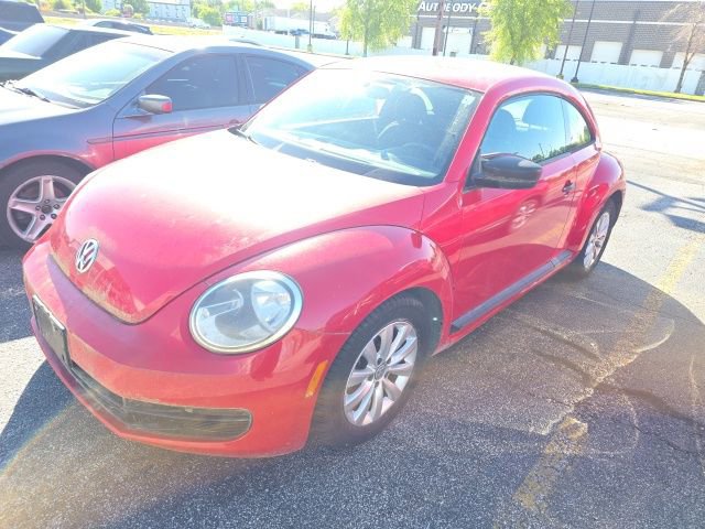 Used 2013 Volkswagen Beetle 2.5 FWD image 1