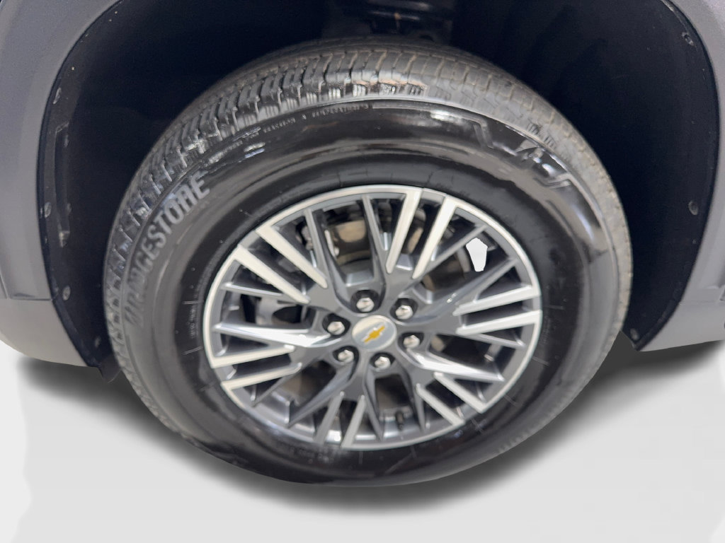 Used 2026 Chevrolet Traverse LT FWD image 95