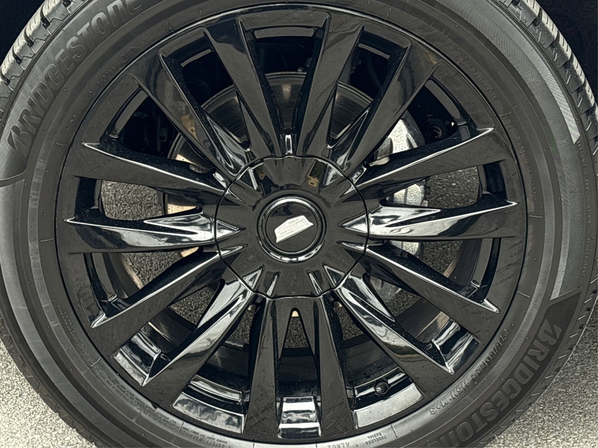 Certified 2024 Cadillac Escalade ESV Premium Luxury image 14