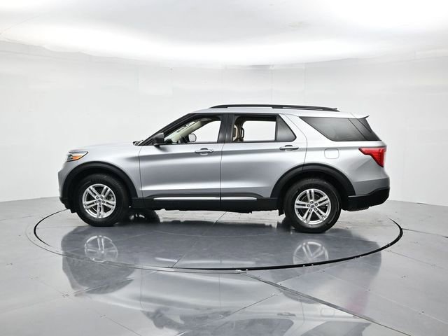 Used 2022 Ford Explorer XLT image 7