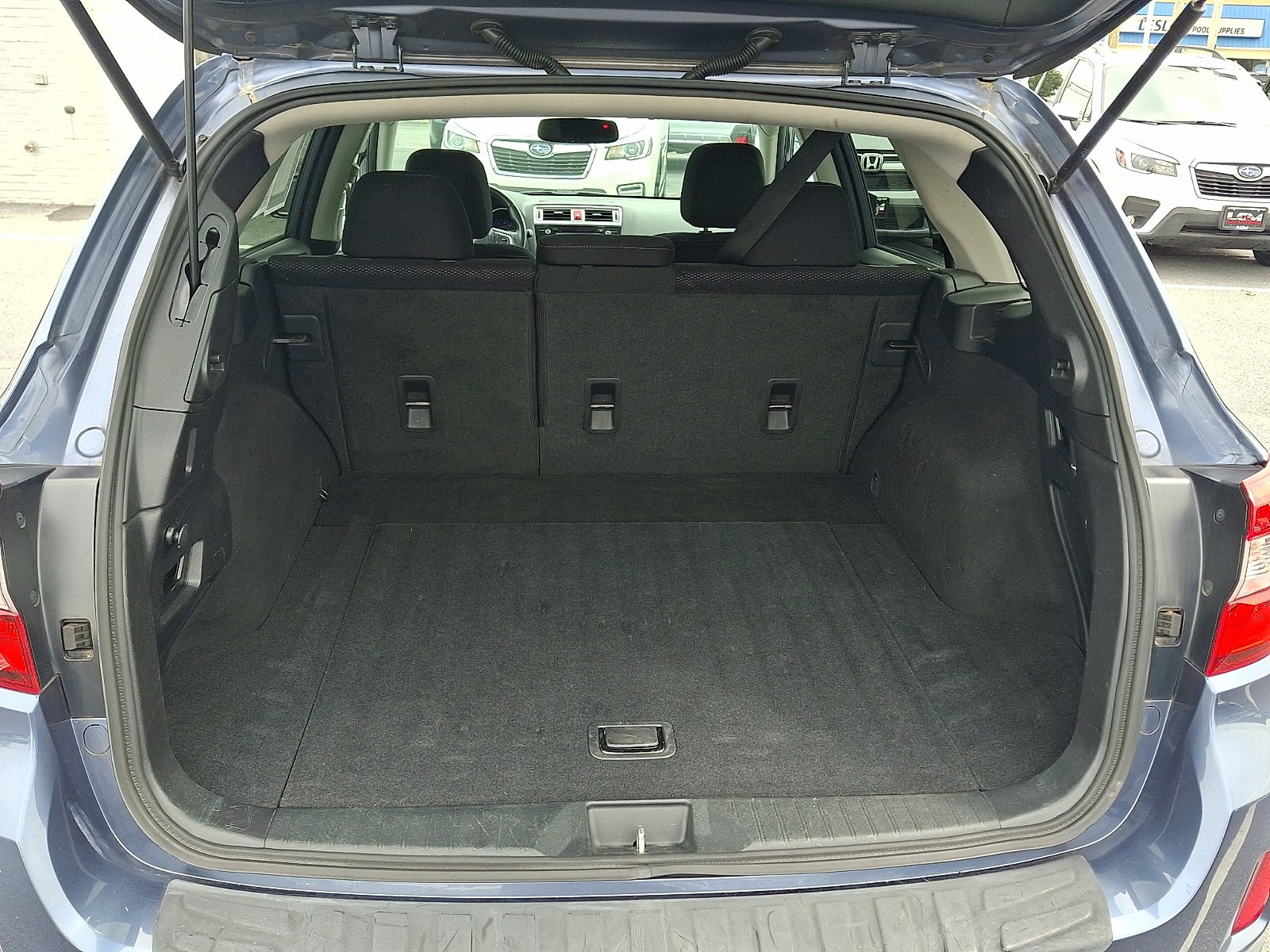 Used 2016 Subaru Outback 2.5i Premium AWD/4WD image 26