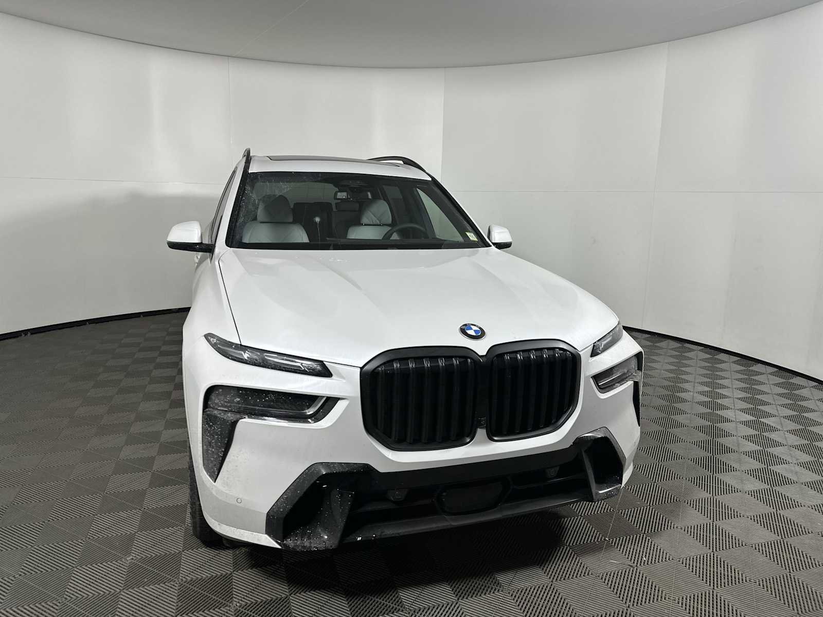 New 2026 BMW X7 xDrive40i w/ Executive Package image 6