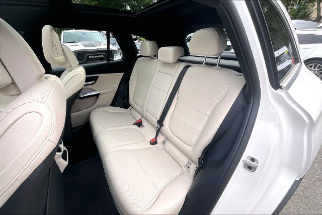 Certified 2026 Mercedes-Benz GLC 300 4MATIC image 17