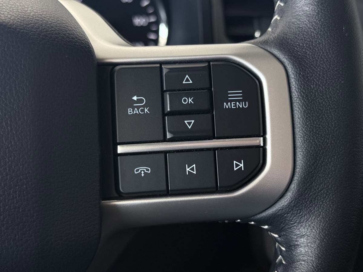 Used 2024 Ford Expedition XLT image 42