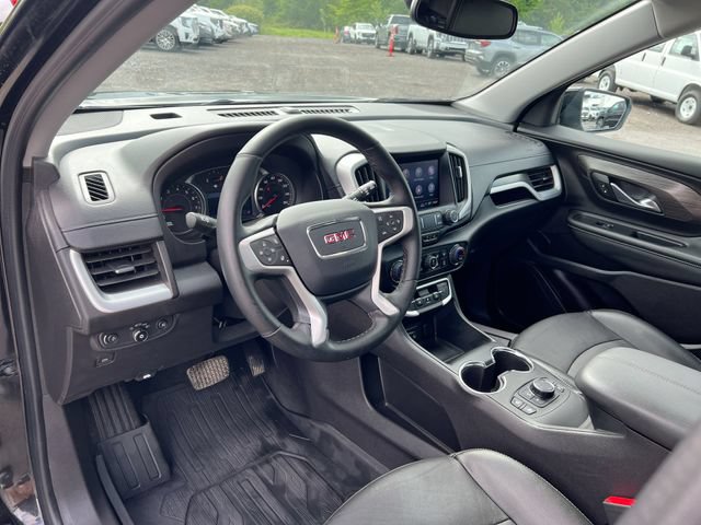 Used 2024 GMC Terrain SLT w/ Elevation Edition AWD/4WD image 10