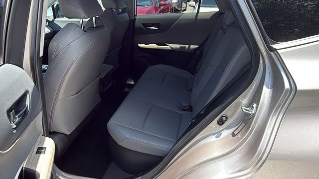 Certified 2023 Toyota Venza XLE AWD/4WD image 16