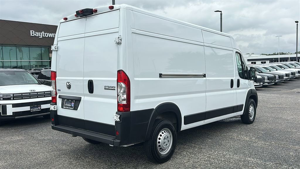 Used 2026 RAM ProMaster 2500 w/ Convenience Group FWD image 14
