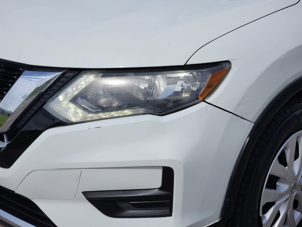 Used 2020 Nissan Rogue S FWD image 5