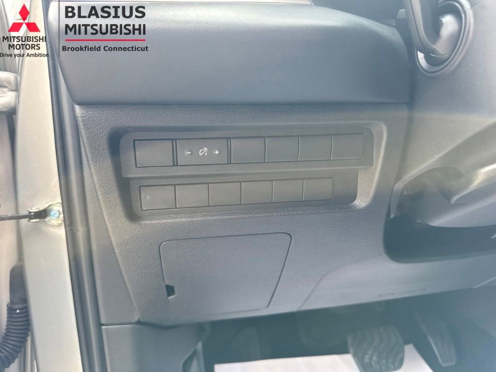 Used 2022 Mitsubishi Outlander ES AWD/4WD image 25