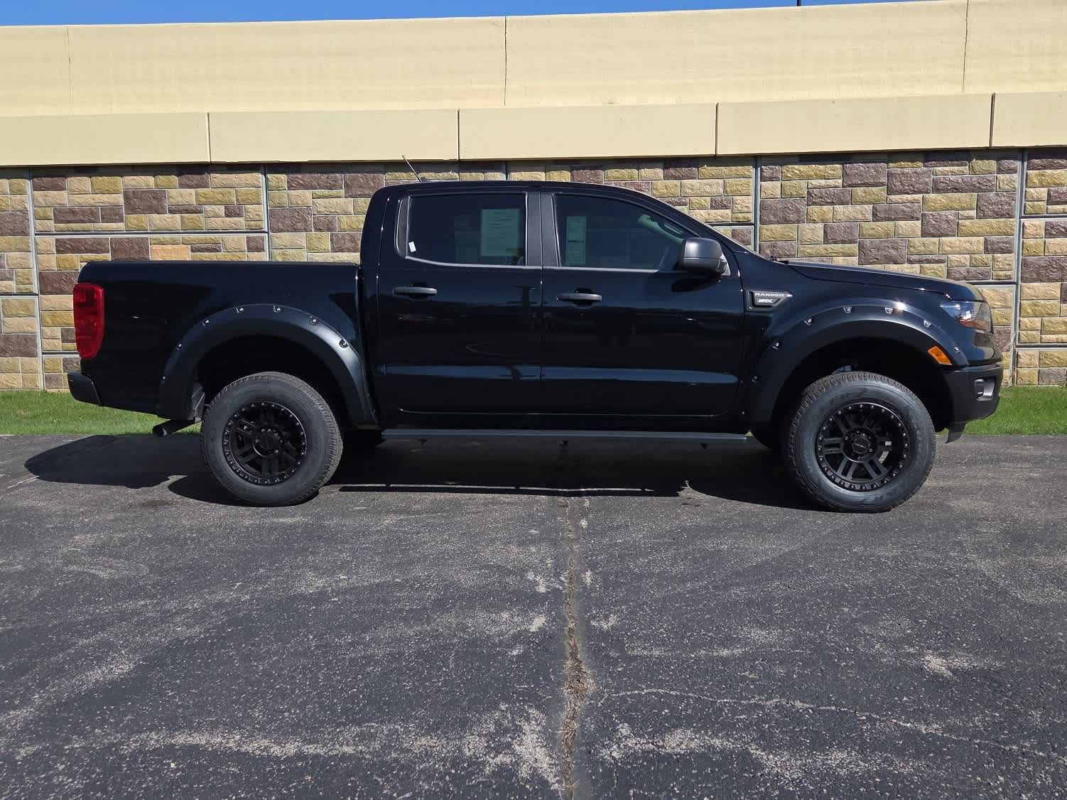 Used 2019 Ford Ranger XL w/ Equipment Group 101A Mid image 2