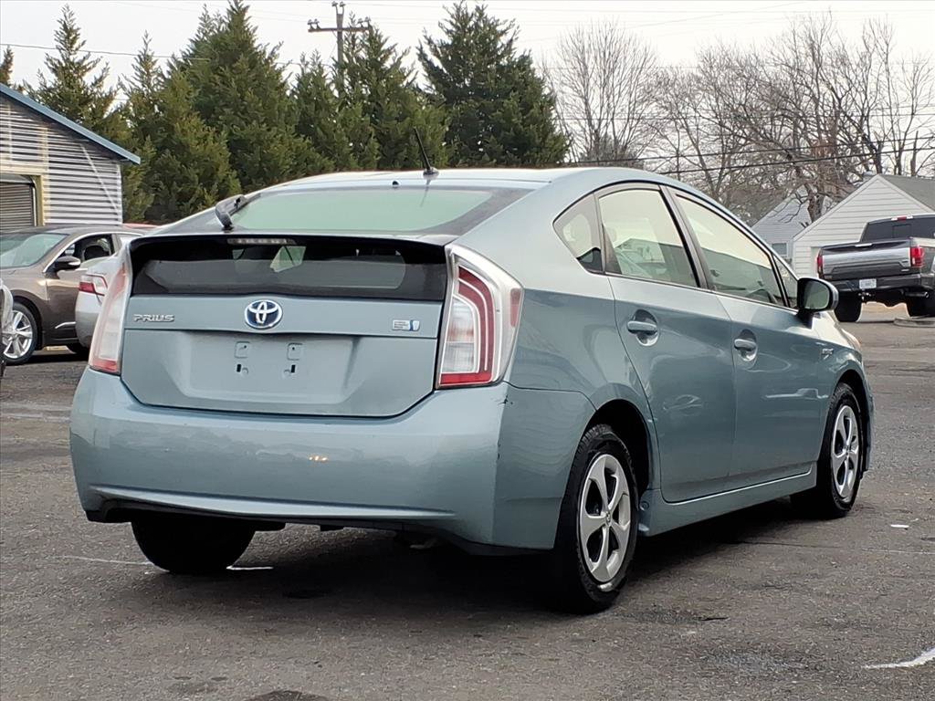 Used 2013 Toyota Prius Two FWD image 5