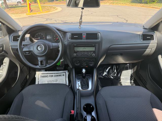 Used 2011 Volkswagen Jetta Sedan image 9
