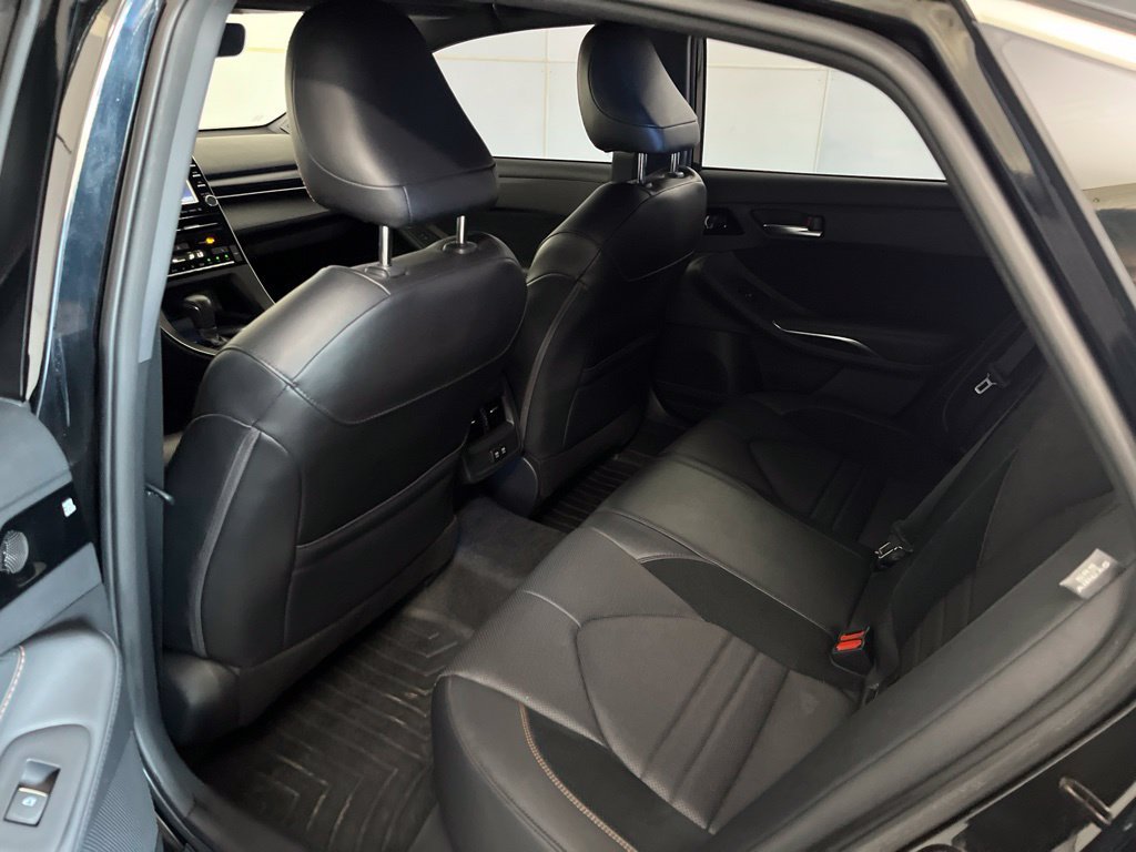 Used 2019 Toyota Avalon XSE w/ All Weather Liner Package FWD image 24