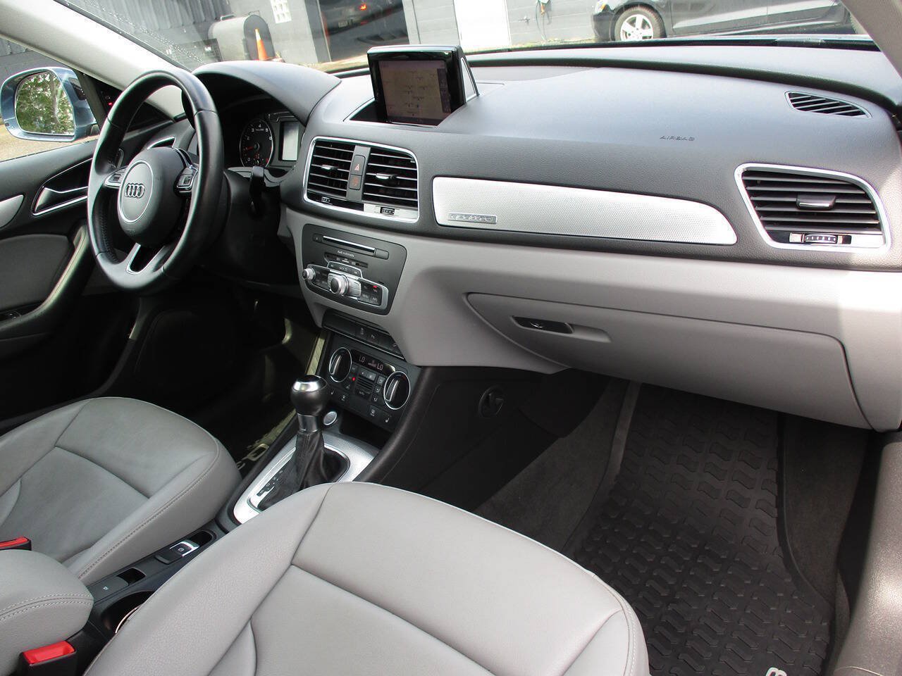 Used 2016 Audi Q3 2.0T Premium Plus w/ Technology Package AWD/4WD image 52