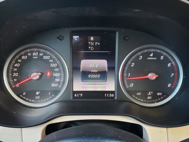 Used 2016 Mercedes-Benz GLC 300 4MATIC image 27