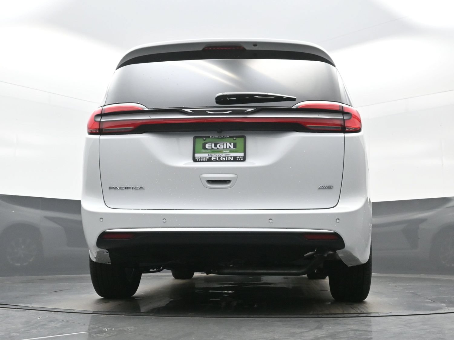 New 2027 Chrysler Pacifica Select AWD/4WD image 18