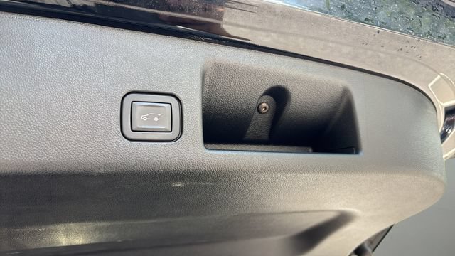 Used 2024 Chevrolet Equinox EV LT AWD/4WD image 30