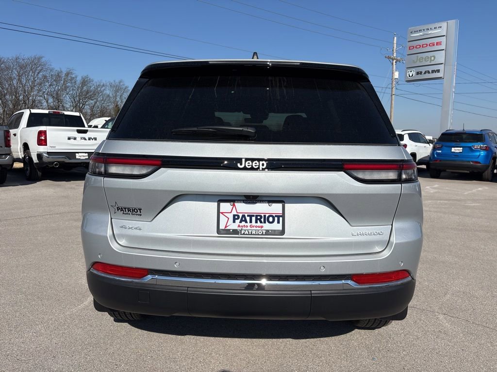 New 2026 Jeep Grand Cherokee Laredo X image 4