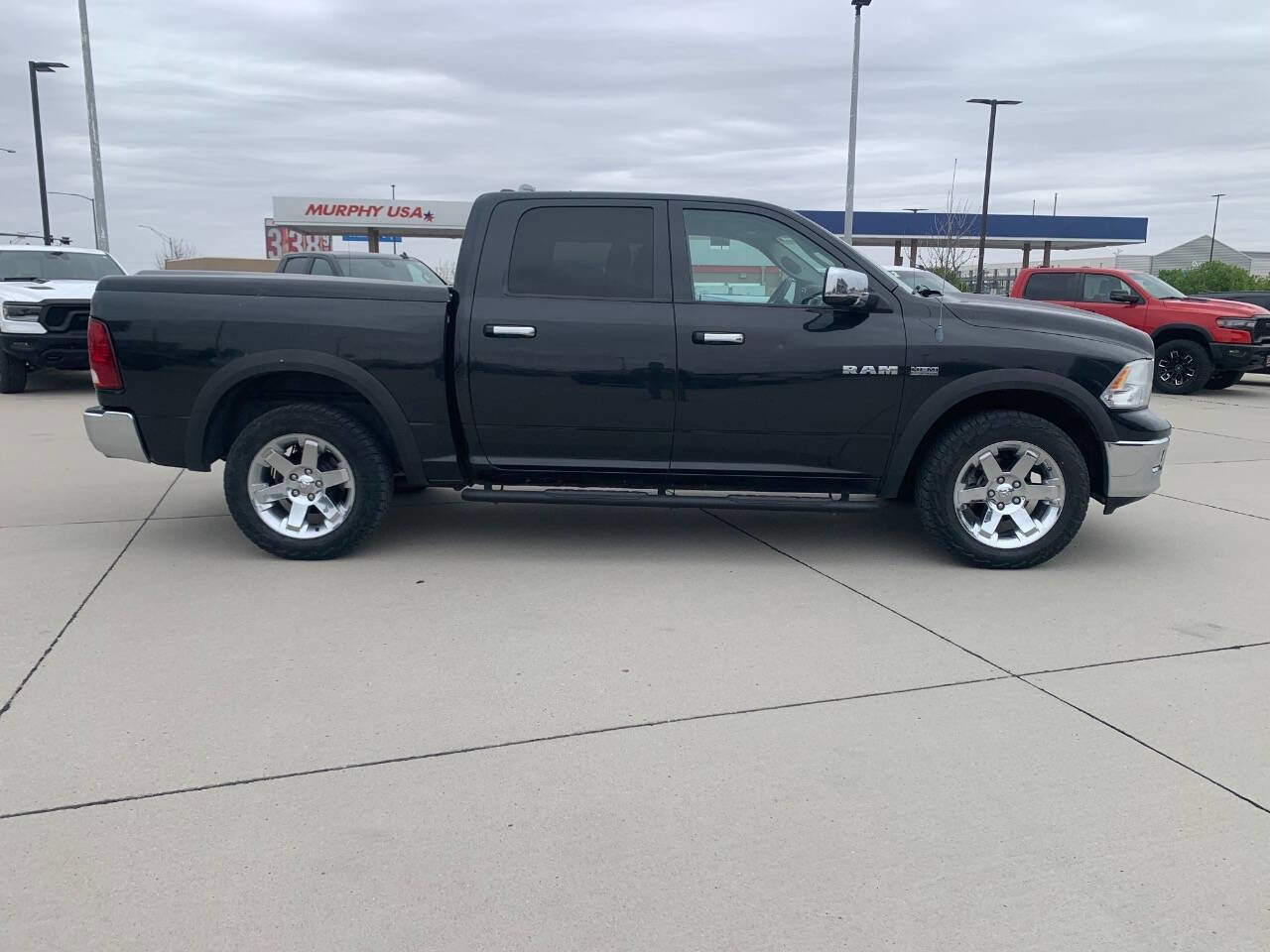 Used 2009 Dodge Ram 1500 Truck Laramie AWD/4WD image 2