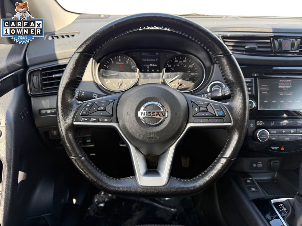 Used 2022 Nissan Rogue Sport SV w/ Technology Package image 12