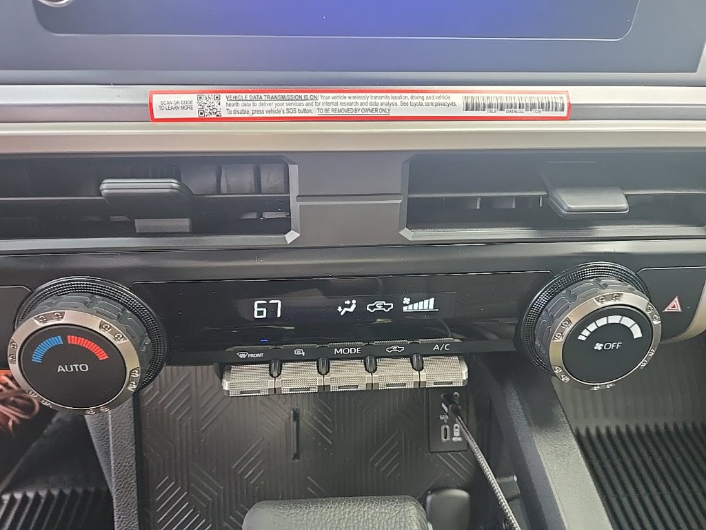 Used 2025 Toyota Tacoma TRD Sport AWD/4WD image 18
