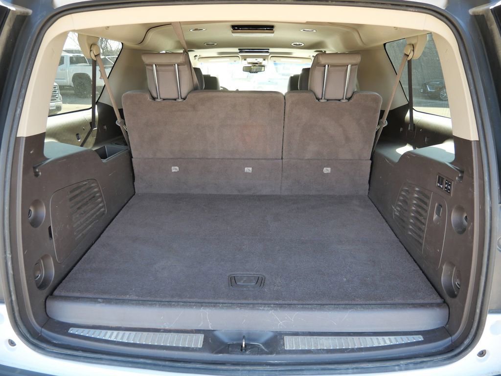 Used 2016 GMC Yukon XL Denali w/ Open Road Package image 26