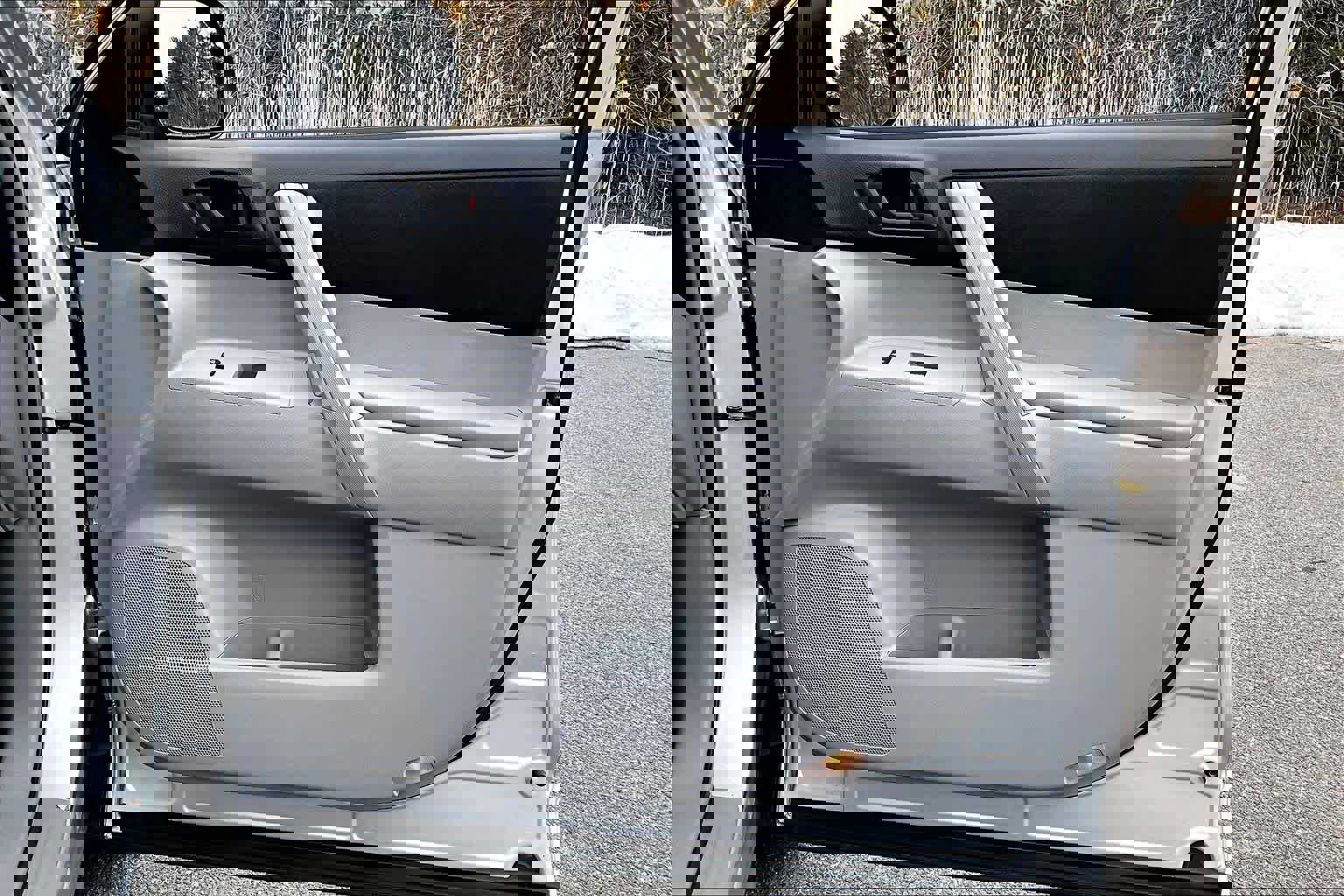 Used 2013 Toyota Highlander 4WD w/ Cold Weather Pkg image 23