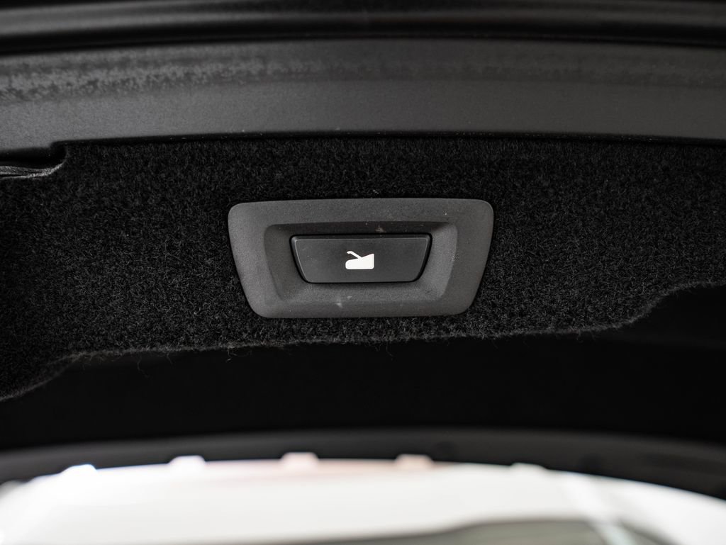 Used 2024 Lucid Air Grand Touring image 21