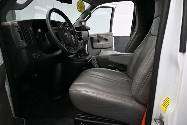 Used 2021 GMC Savana 2500 Extended RWD image 9