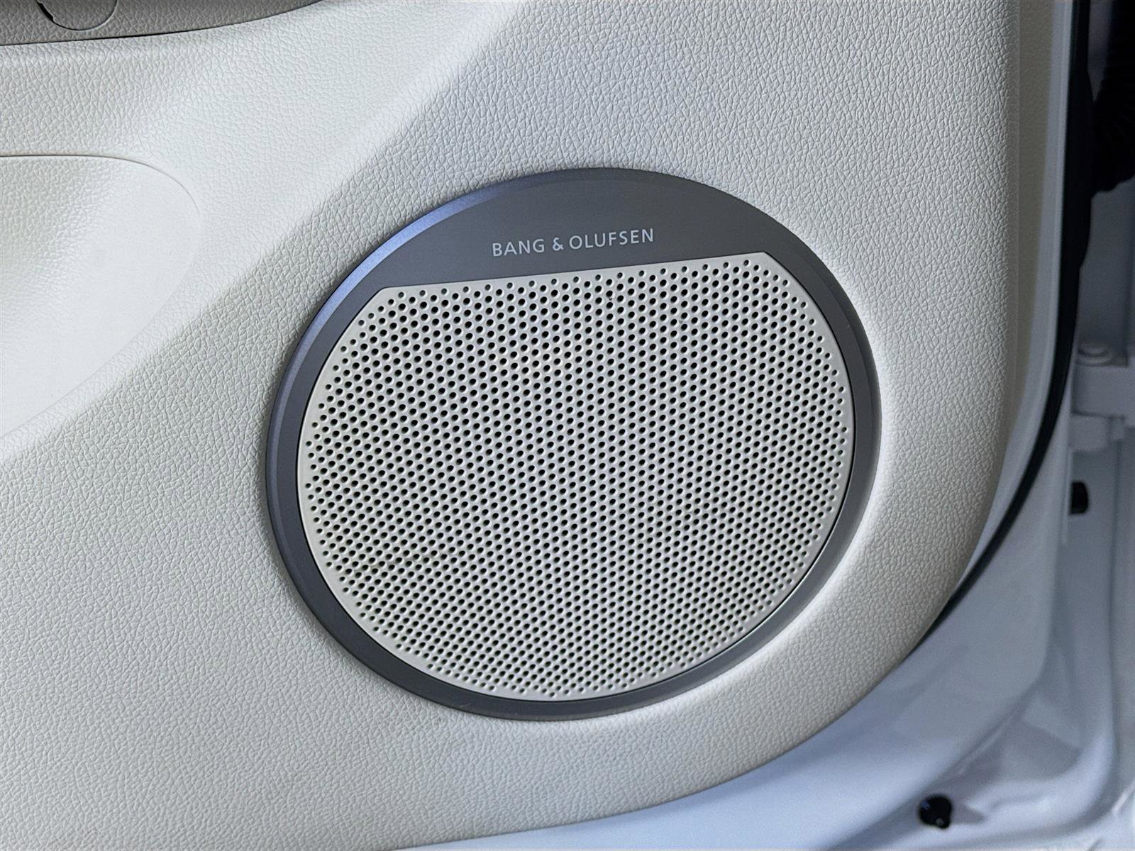 New 2024 Genesis GV60 Performance image 21