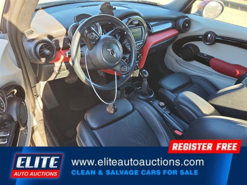Used 2018 MINI Cooper S image 16