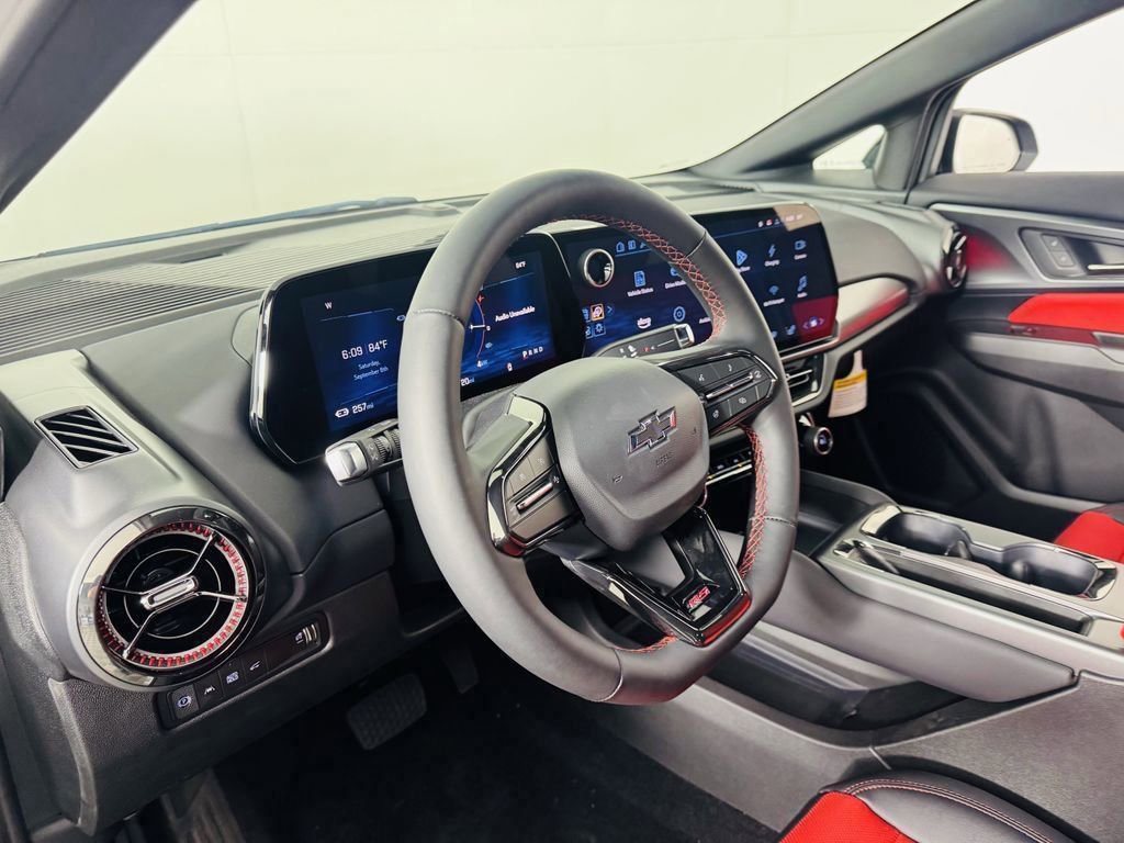 Used 2025 Chevrolet Equinox EV RS image 6