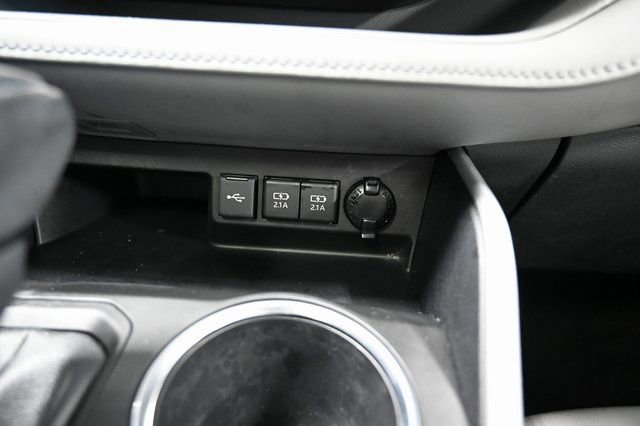 Used 2021 Toyota Highlander XLE image 21