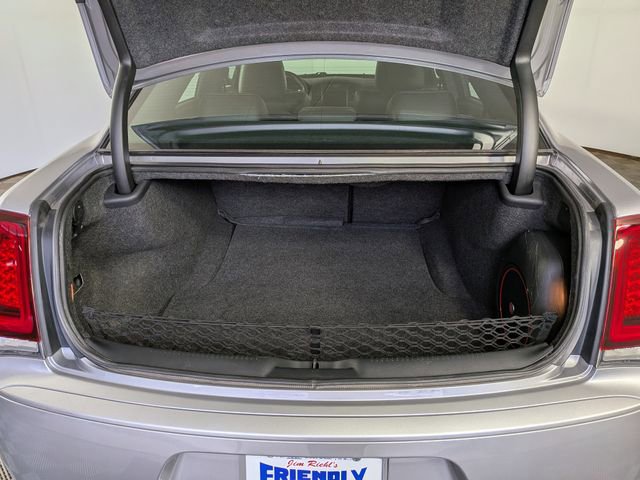 Used 2017 Chrysler 300 S AWD/4WD image 10