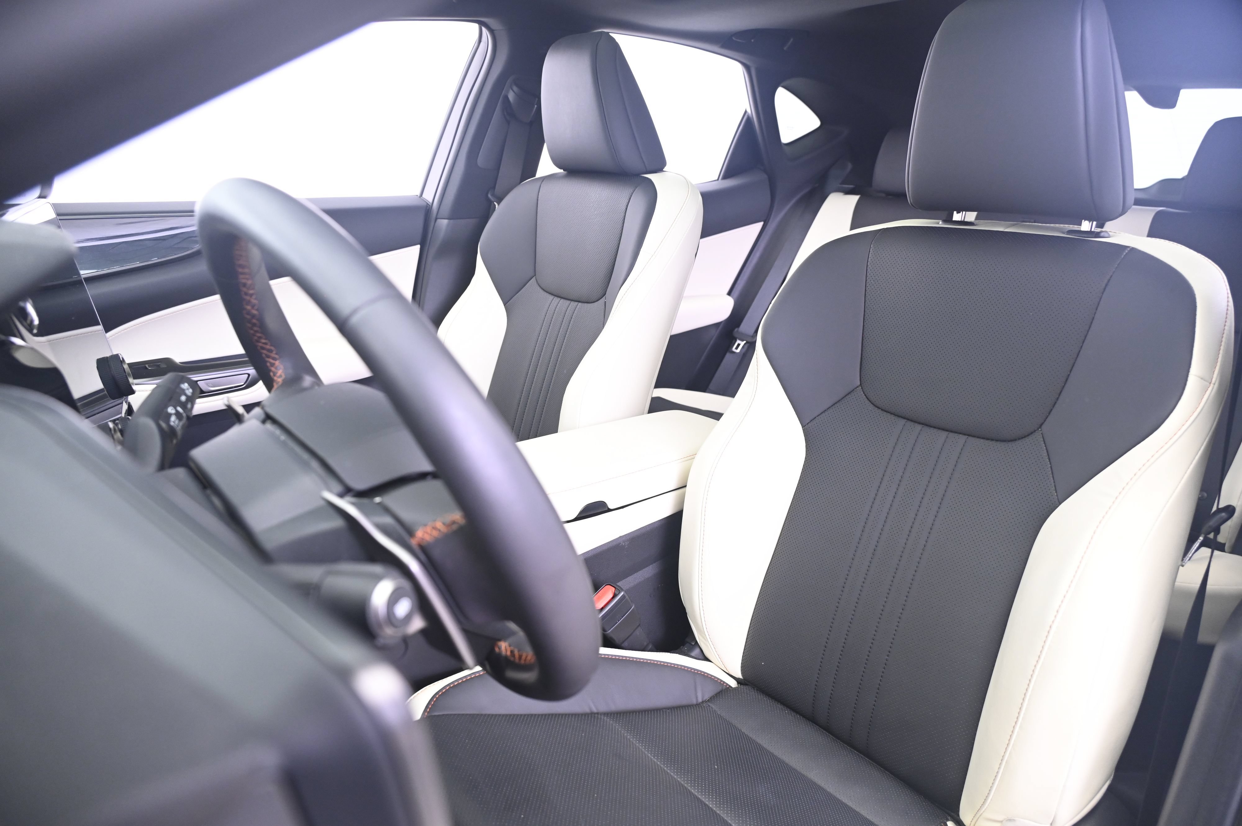 Used 2024 Lexus NX 350h AWD image 29