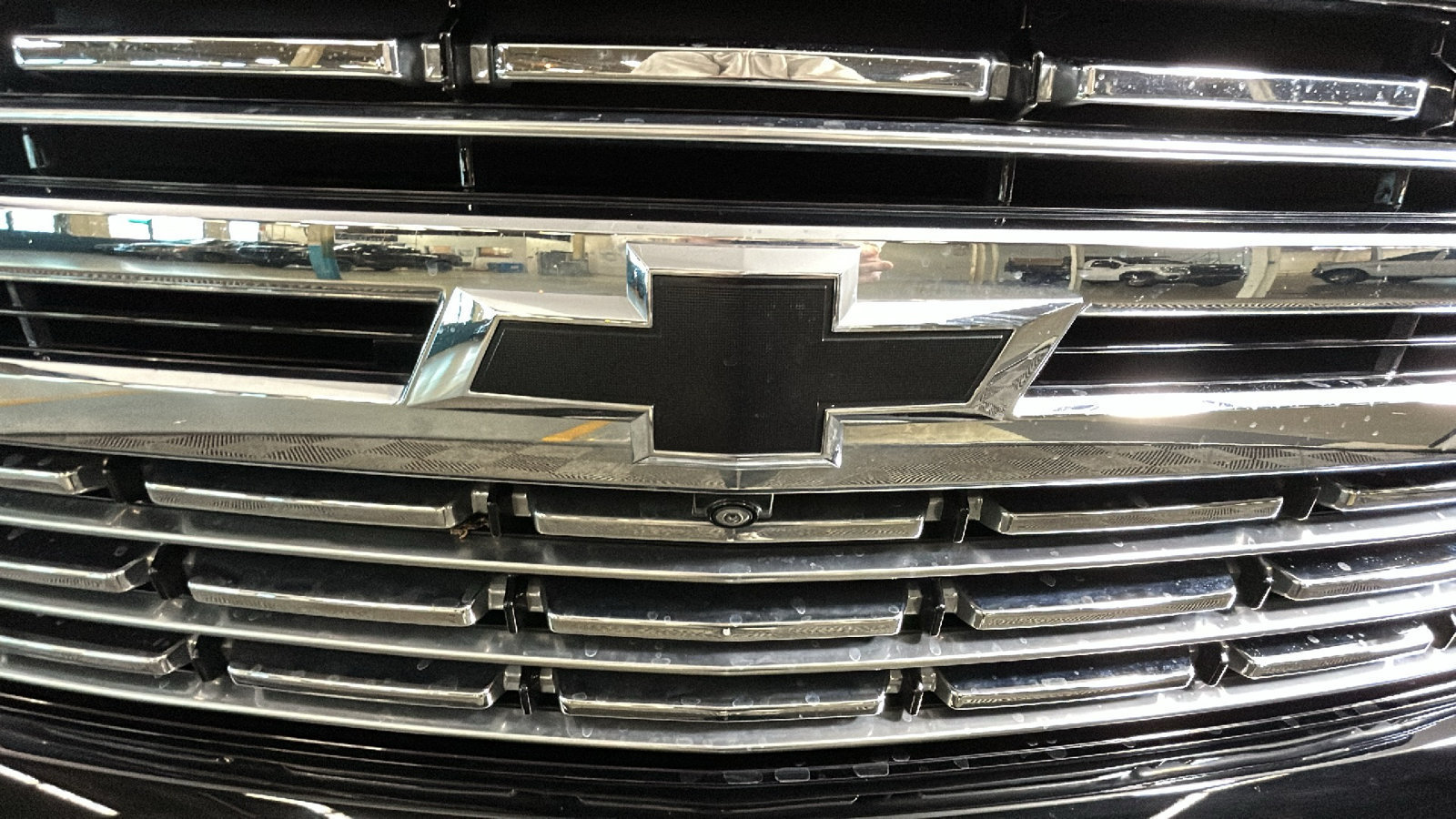 Used 2021 Chevrolet Tahoe Premier w/ Premium Package AWD/4WD image 10