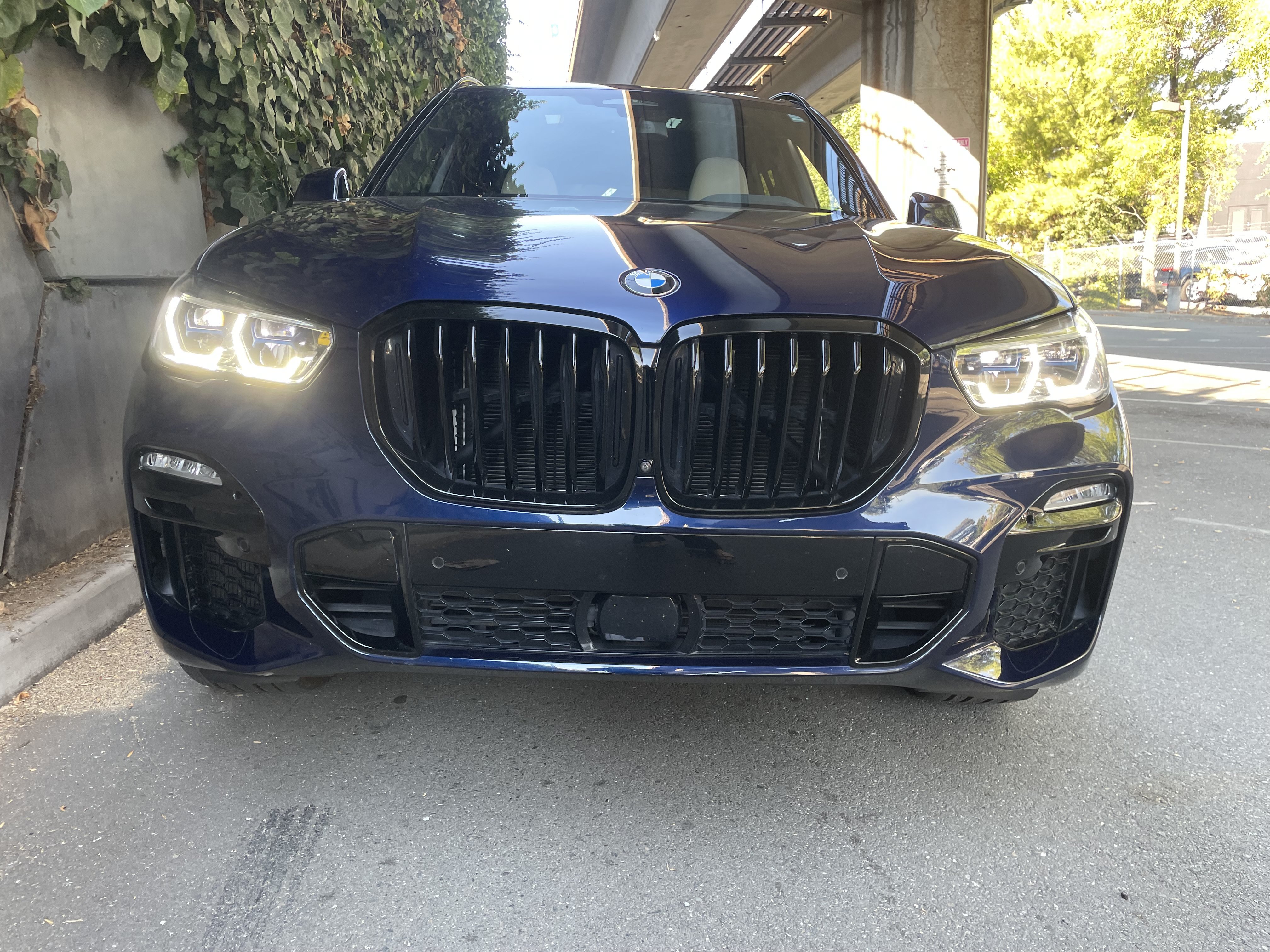 Used 2021 BMW X5 M50i w/ Executive Package AWD/4WD image 5