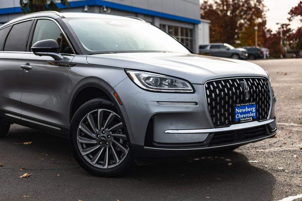 Used 2024 Lincoln Corsair Reserve w/ Equipment Group 201A image 3