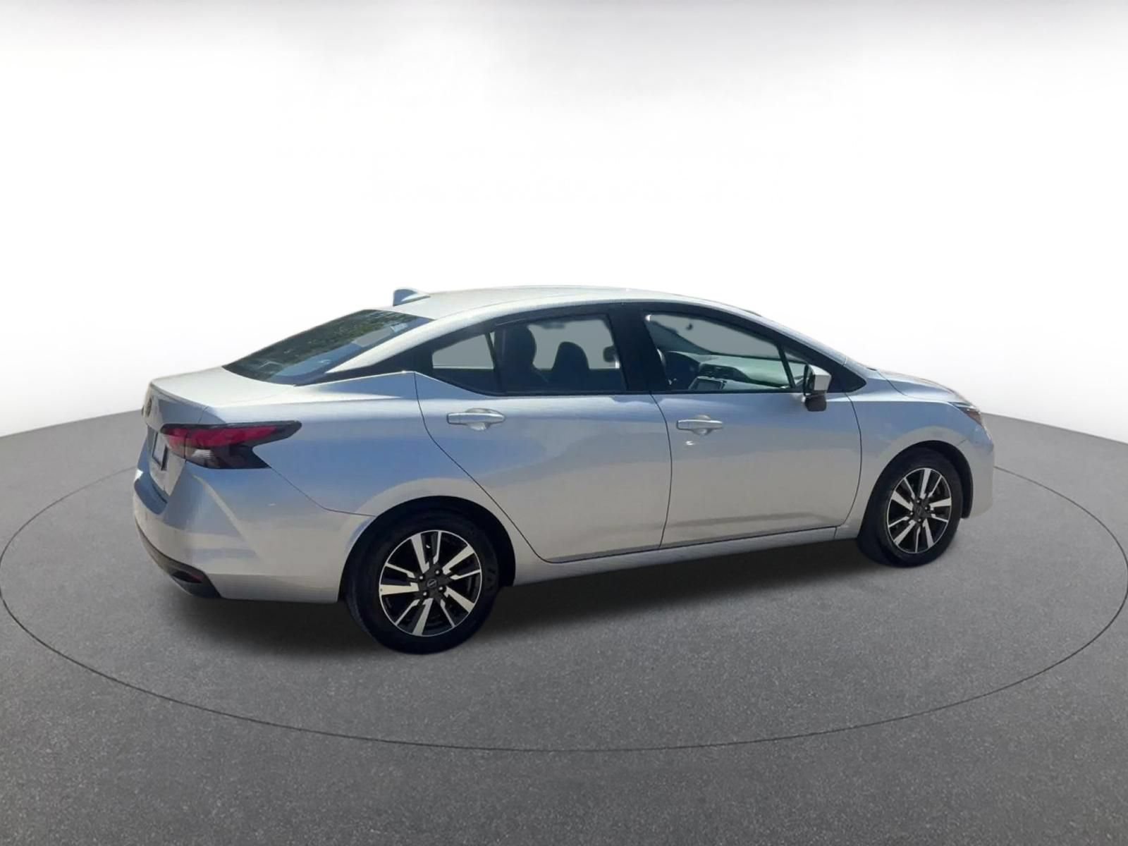 Used 2025 Nissan Versa SV FWD image 12