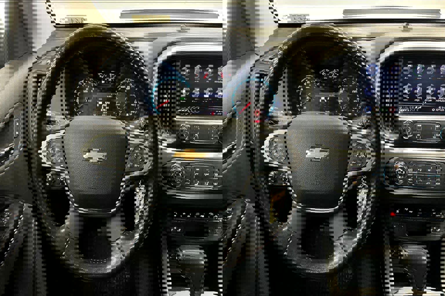 Used 2021 Chevrolet Colorado ZR2 w/ Colorado ZR2 Bison Edition image 8