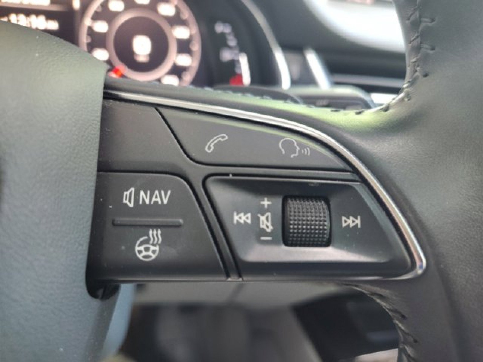 Used 2018 Audi Q7 3.0T Prestige AWD/4WD image 27