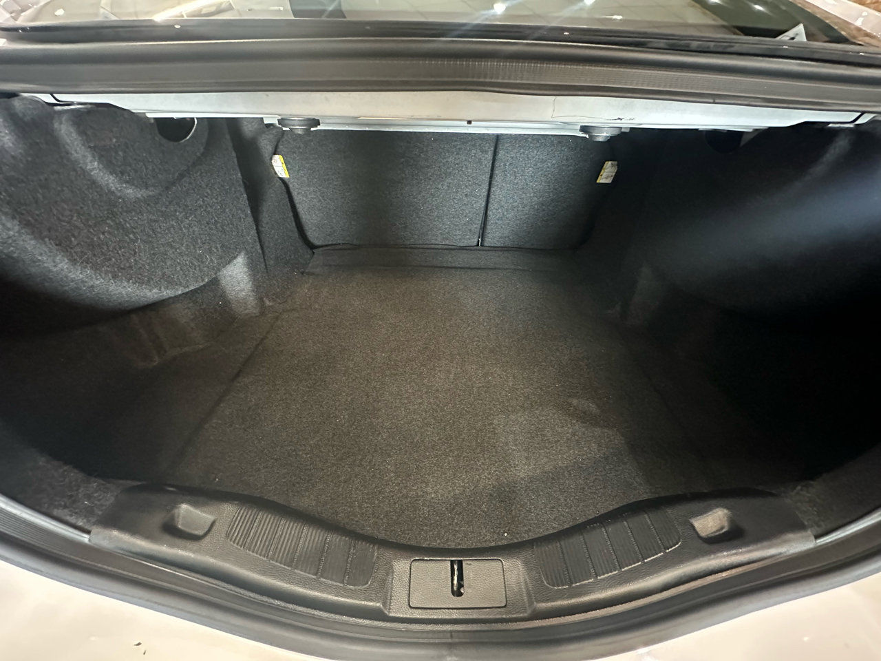 Used 2017 Ford Fusion SE w/ Fusion SE Technology Package image 17