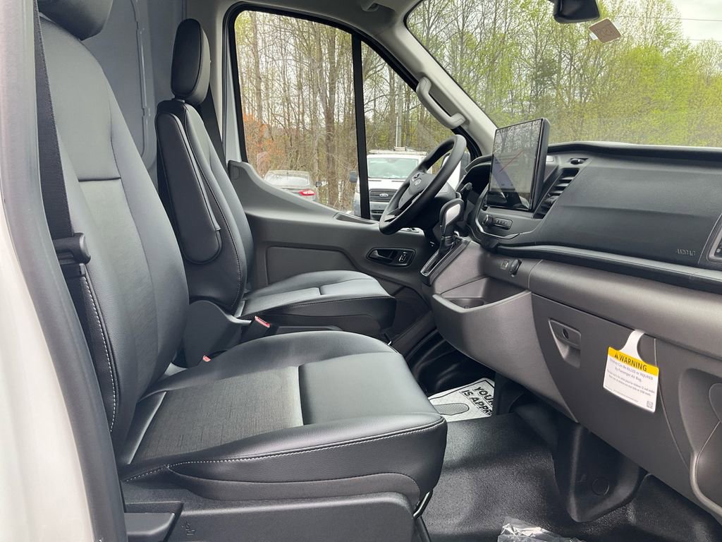 New 2026 Ford Transit 250 148 Medium Roof image 12