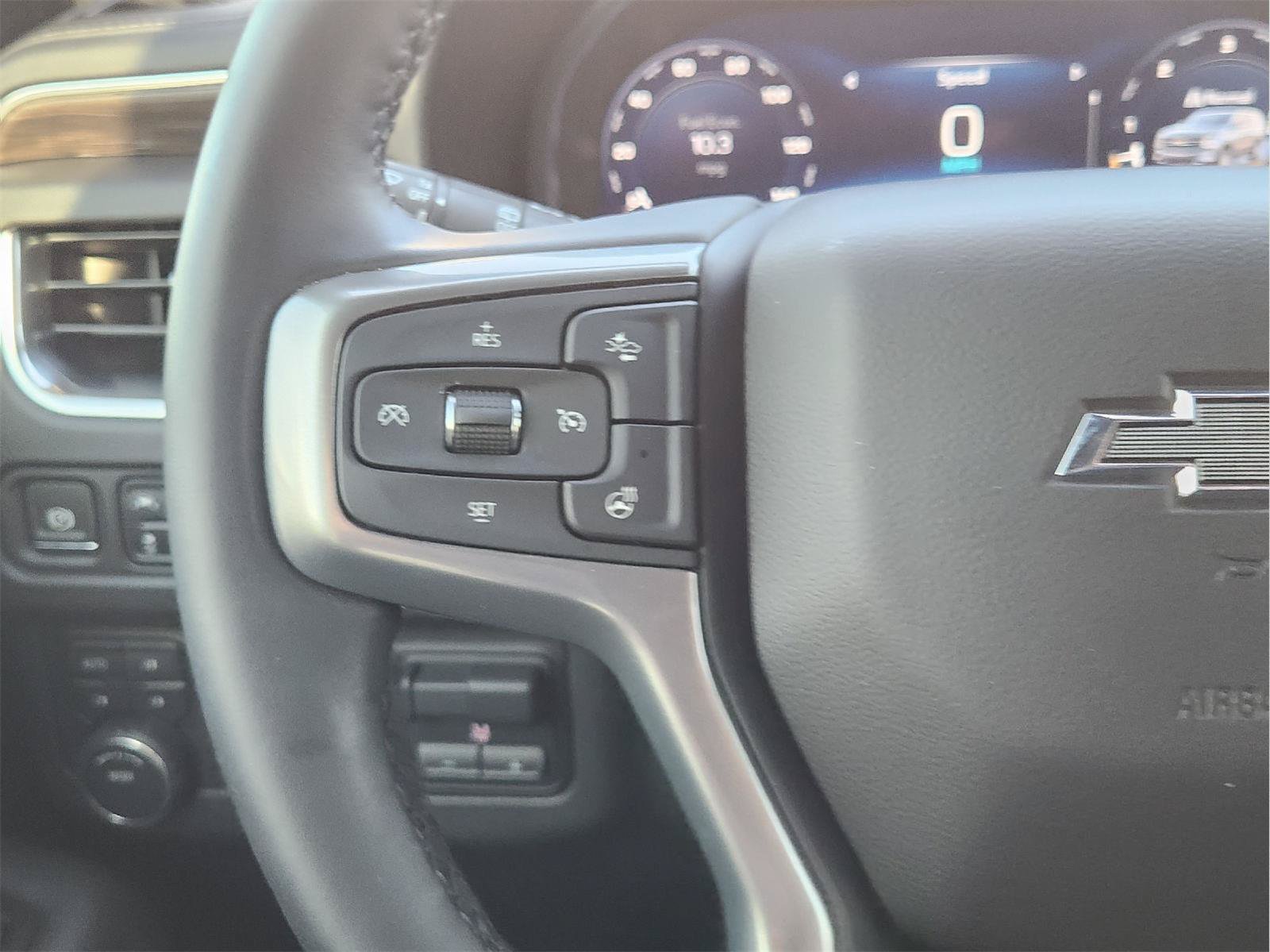 Used 2024 Chevrolet Tahoe Z71 w/ Luxury Package AWD/4WD image 28