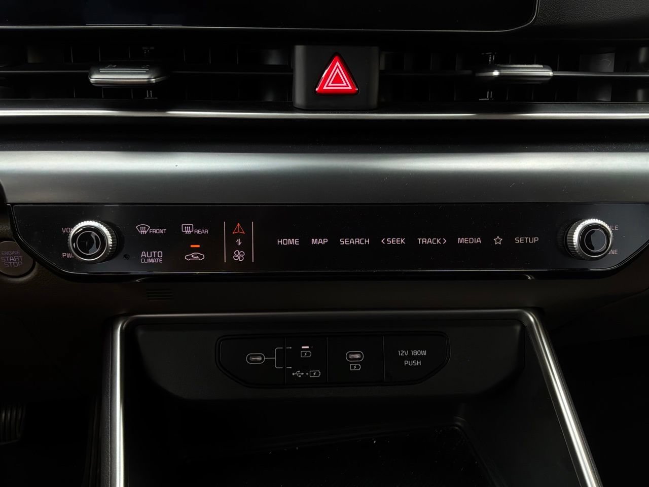 Used 2026 Kia Carnival FWD image 31
