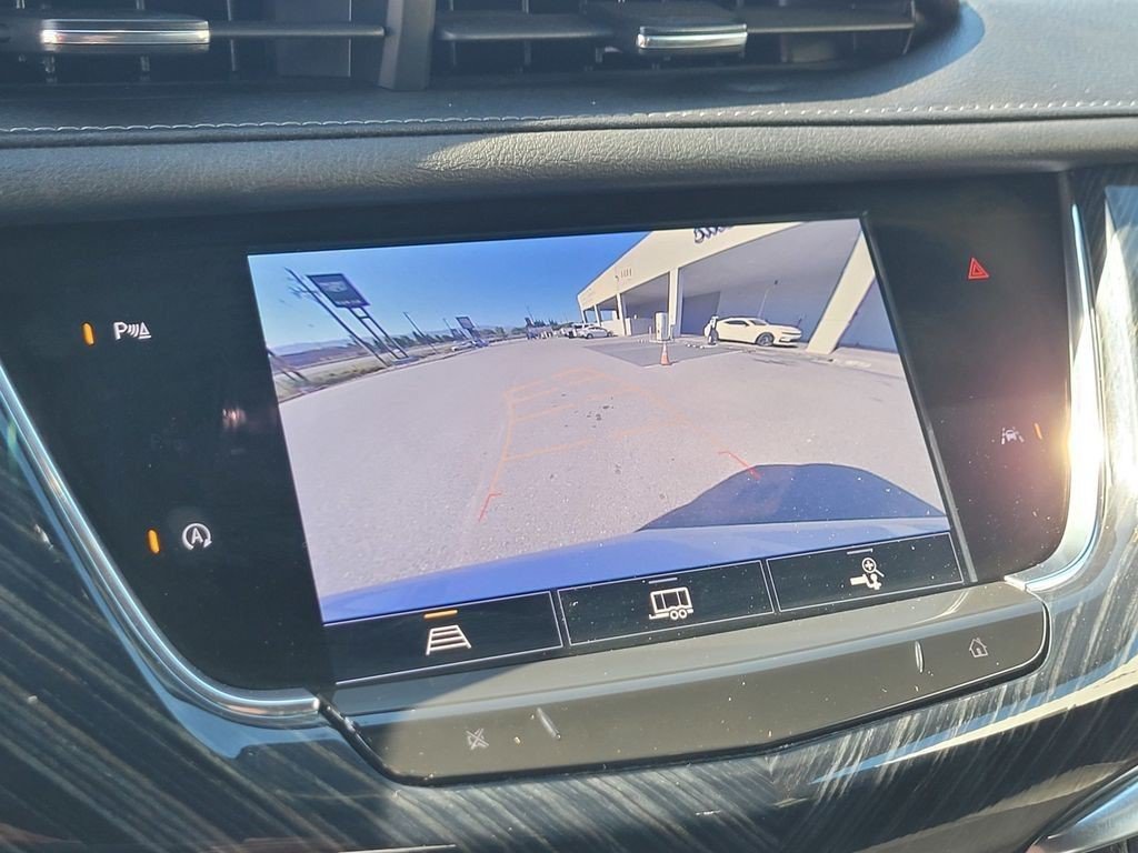 Certified 2024 Cadillac XT6 Premium Luxury FWD image 17