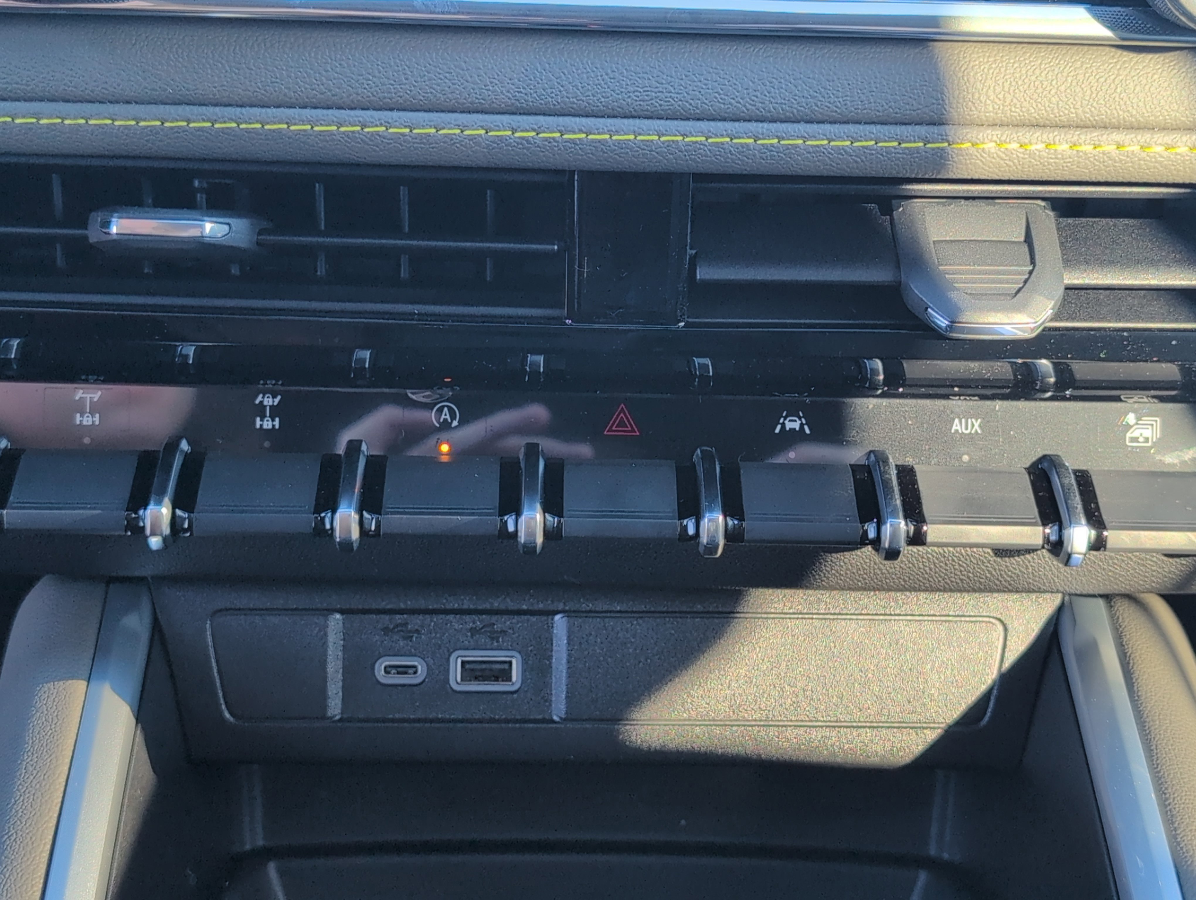 New 2026 Chevrolet Colorado ZR2 image 21