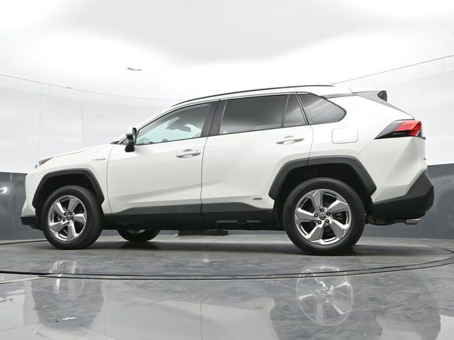 Used 2021 Toyota RAV4 XLE Premium AWD/4WD image 15