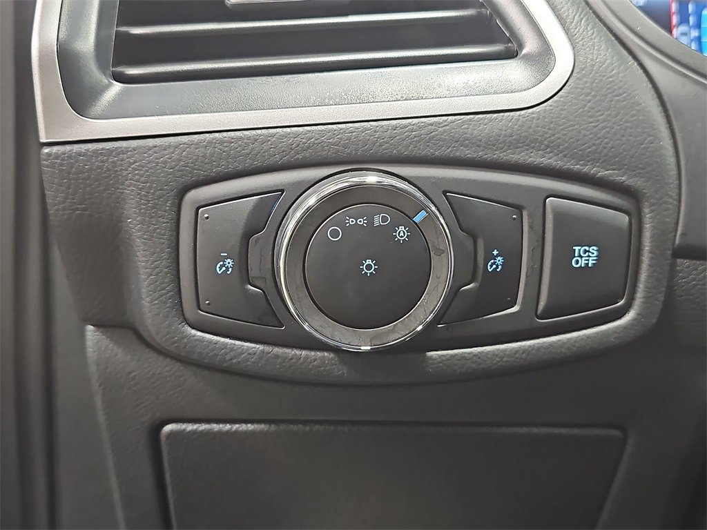 Used 2024 Ford Edge SEL image 24